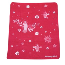 Vollflächige Einwebung im Wunschdesign für Salzburg Milch