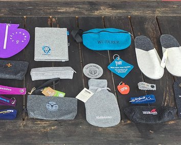 Premium-Filzartikel mit Logo in den verschiedensten Farben und Formen.