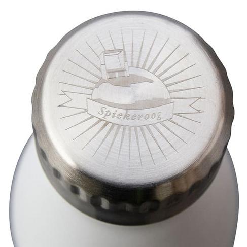 Trinkflasche mit Gravur auf dem Deckel