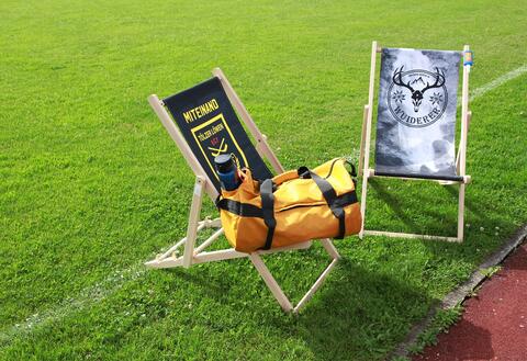 Klappbare Werbe-Liegestühle aus Buchenholz in individuellem Design