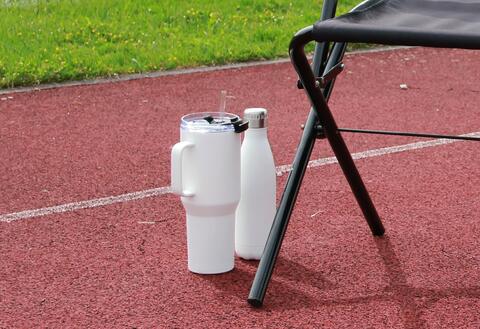 XXL Werbe-Trinkbecher WEMBLEY für bis zu 32 h kühle Erfrischungsgetränke 