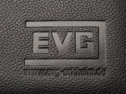 Blind-Prägung als Veredelungsverfahren für Werbemittel aus Leder oder Kunstleder