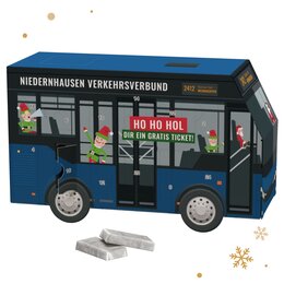 Adventskalender in For eines Busses mit Schokoladenfüllung