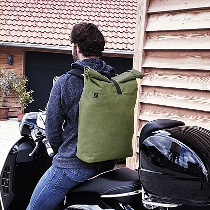 Werbe-Notebook-Rollrucksack Europe auf dem Rücken