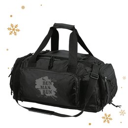 Sporttasche und Reisetasche in einem in schwarz mit Logodruck auf der Seite 