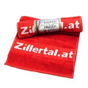 Praktisch und handlich: Das Sporttuch ist 30 x 80 cm groß